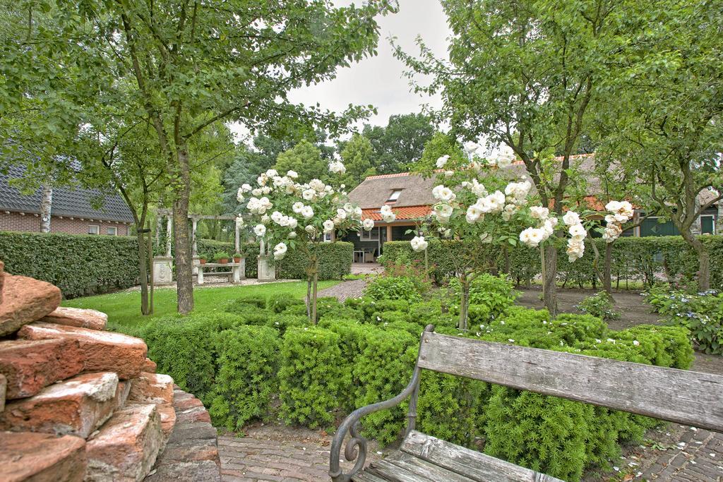 Rheezerstee Bed & Breakfast Exterior photo